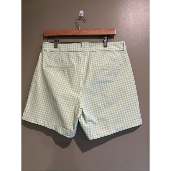 Old Navy 10 Women's High-Waisted Pixie Trouser Shorts in a green and white gingh - Picture 2 of 9